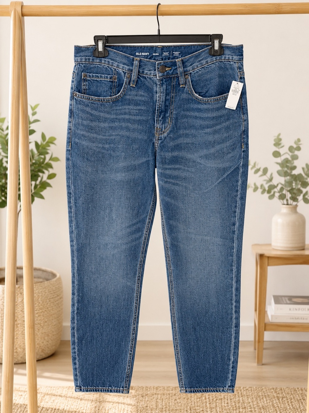 Old Navy Men’s Athletic Taper Built-In Tough Jeans 33x30 NWT Dark Wash